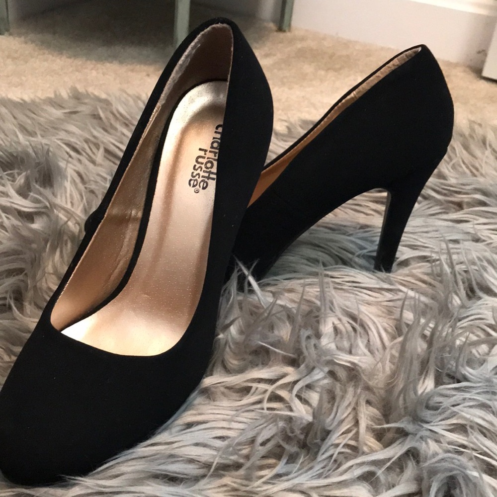 BLOWOUT SALE!! Black heels size 6.5